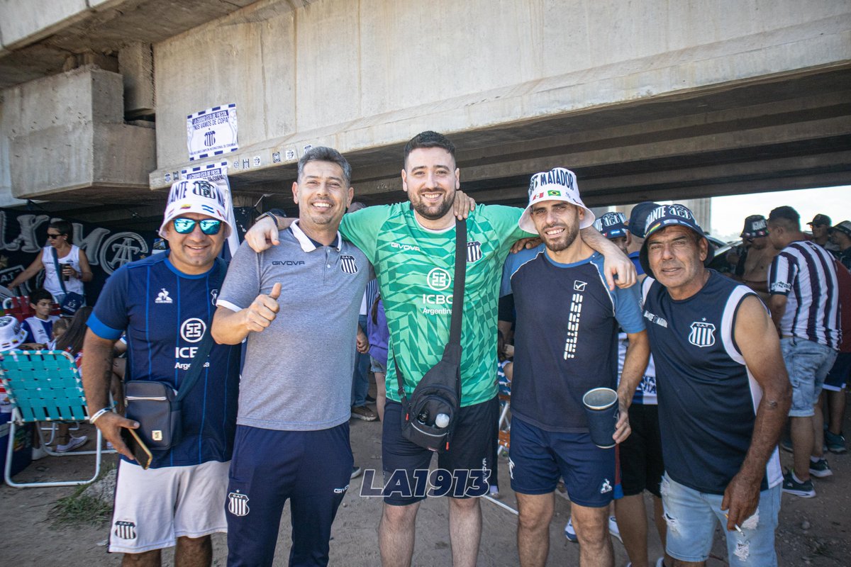la1913com's tweet photo. #BuscaT en las fotos de #La1913!
⚽En La fecha 27 de la Liga Profesional 2024, #Talleres ante #Newells acompañado de su gente.
¡EsTamos locos!
🎞️Mirá el link completo en nuestra página web https://t.co/JSu6sfZPFv https://t.co/TGLEiOwgbn