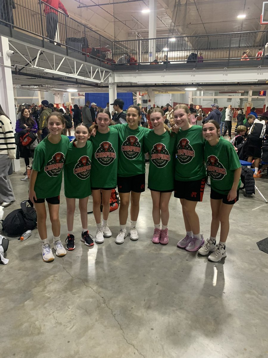 FndmntlHoops's tweet photo. Reading 7th grade girls with a thrilling win to capture the Fundamental Hoops Christmas Tournament! https://t.co/AsTRkrG4Vu