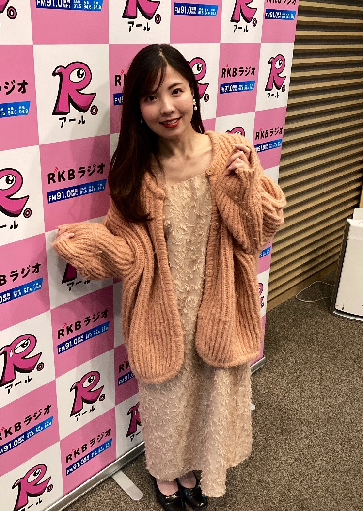 rkbtoi's tweet image. 【植村友紀のファッションチェック！】

今回は統一感が出るピンクベージュ！

#RKB
#toi3
#植村友紀