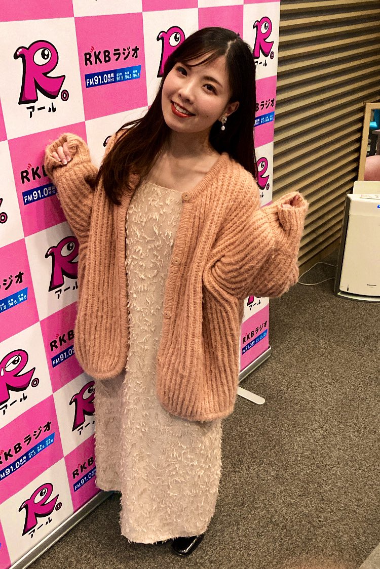 rkbtoi's tweet image. 【植村友紀のファッションチェック！】

今回は統一感が出るピンクベージュ！

#RKB
#toi3
#植村友紀