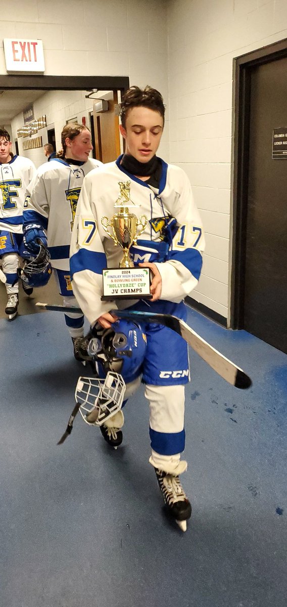 The JV <a href="/FHSTrojanHockey/">Findlay Trojan Hockey</a> are CHAMPIONS of the Holly-Daze Tournament.
<a href="/BCSNsports/">BCSN</a> <a href="/toledosports/">Blade Sports</a> <a href="/WOSNScores/">WOSN Sports</a> <a href="/limascores/">LimaScores.com</a> <a href="/FindlayCourier/">The Findlay Courier</a> <a href="/WFINradio/">WFIN News</a>
<a href="/Zachthewriter/">Zach Baker</a> <a href="/JoshuaMorgret/">Joshua Morgret</a> <a href="/StateSportsNet/">Stateline Sports Net</a> <a href="/sentineltribune/">Sentinel-Tribune</a> <a href="/nwhockeyconf/">NHC</a> <a href="/usahockey/">USA Hockey</a> <a href="/1mattcrandall/">Matt Crandall</a> <a href="/OHSAASports/">OHSAA Sports</a>