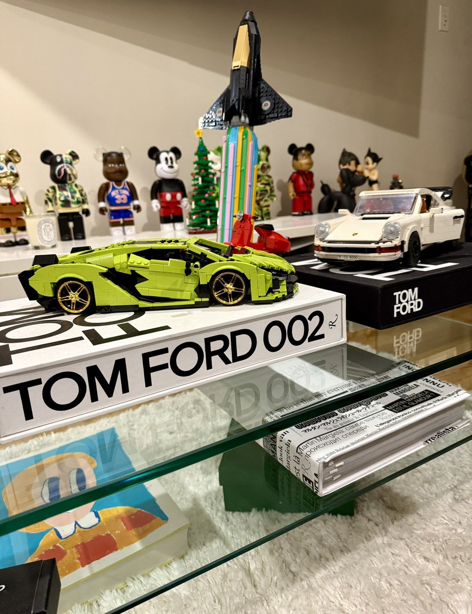 STARBUXHD's tweet photo. Mission accomplished, stay inside all weekend to finish this project 🏎️🏁 #lego #mouldking https://t.co/2RzWrjmRK8