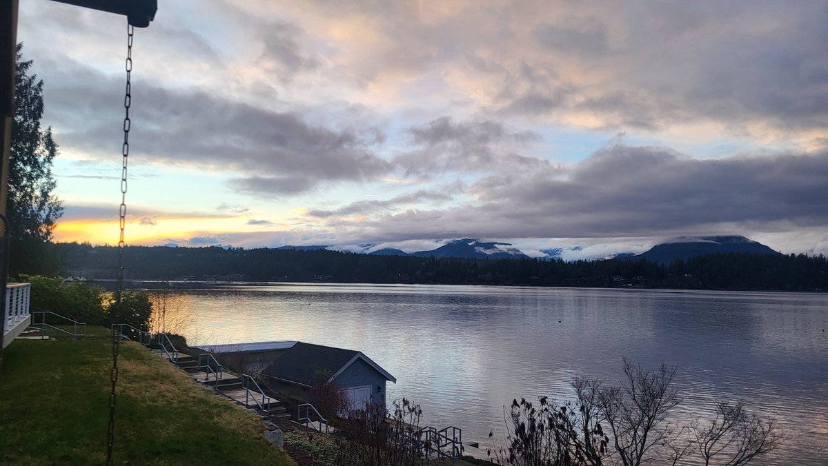 A beautiful evening on the Hood Canal