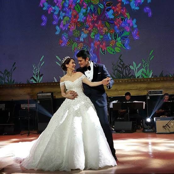 mariadongmarian's tweet image. Happy #10thWeddingAnniversary DongYan 💒👩‍❤️‍💋‍👨 🥂 #DM123014 

Marian Rivera 
Dingdong Dantes