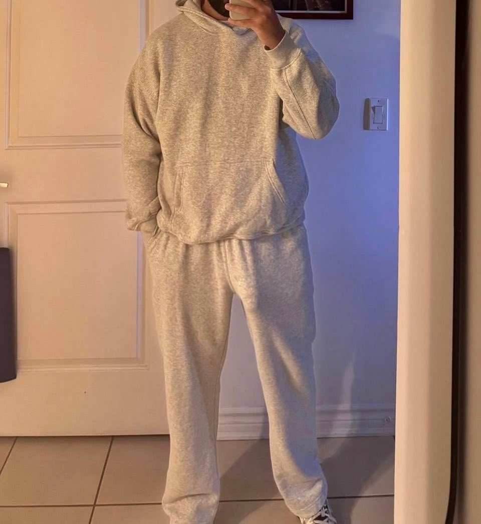 all grey fit today, promise to come over &amp; drive my mom to the mall today, dress comfortable because i know its going to be a few hours of just walking around lol 😅