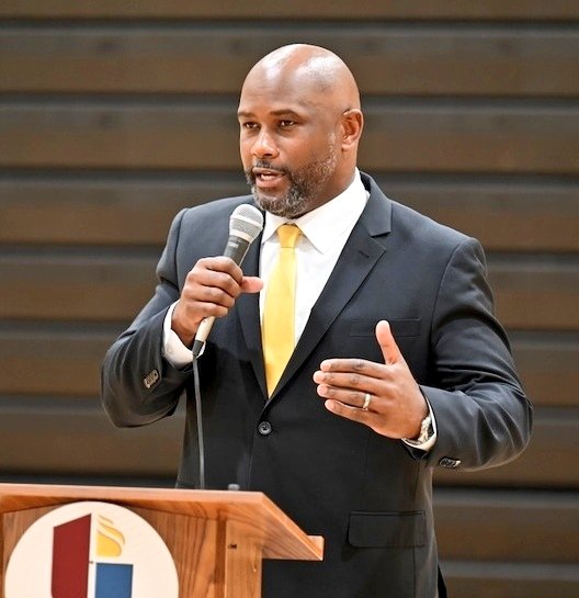 HBCUSports1's tweet photo. Alabama A&amp;M has hired Sam Shade their New Head Football Coach https://t.co/m8H0kpMWut