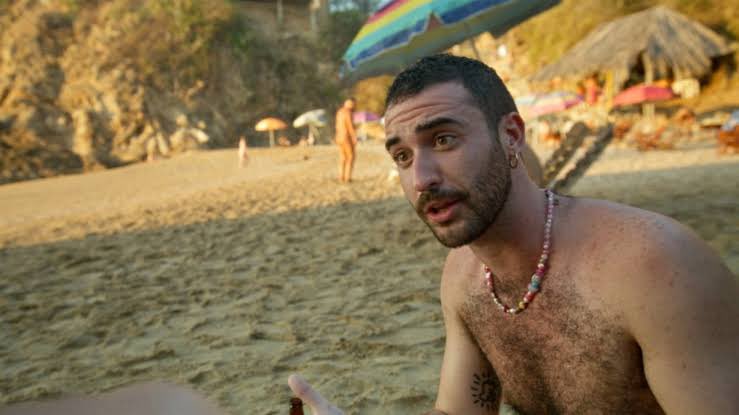 javierdeux's tweet photo. De hecho ya hay una película de las Zipoliteras y está en MUBI, una de las mejores comedias en años y con una autocrítica a la gentrificación en la CDMX y a la gay culture 

Rotting in the Sun (2023) https://t.co/Or6JQiaeEY