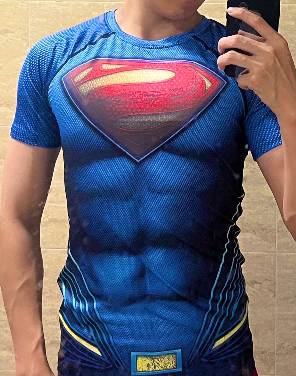 这里超人多 还是反派多