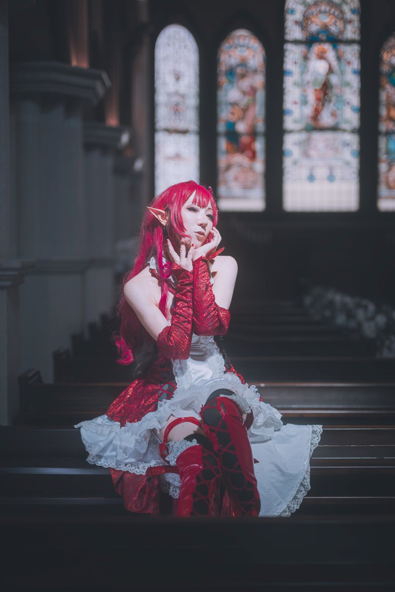 今年の振り返り
高窓から暗い礼拝所に差し込む午後の斜光に助けられた1枚
遊戯さん＆主催の桃丸さんに感謝！
FGO バーヴァン・シー  
cos.p：地獄遊戯さん <a href="/ayaya1101/">地獄遊戯@NIKKE作るぞ</a>
location：<a href="/_ensemble_2014_/">あんさんぶる！</a> エルセルモ熊本