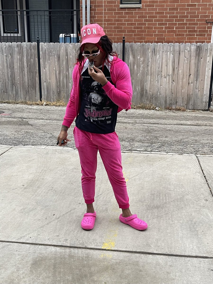 splash 7am on NYD? aight i’ll bite. <a href="/theemisstoto/">WOR$T BRIDE IN AMERICA</a>