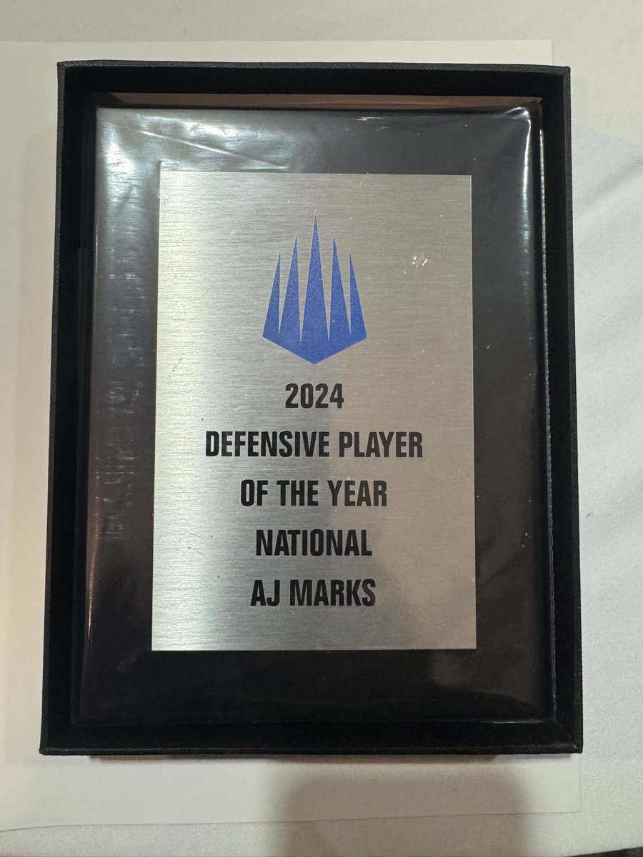 AjMarks_1's tweet photo. Junior SZN Film
IMG National Team DPOTY
Starts at CB, Nickel, FS
Stats (9 Games): 38 Tkls, 2 INTs, 6 PBUs, 4 TFLs, 2 Force Fumbles, Sack
Most versatile DB in the nation. Just watch the film🃏
https://t.co/O32q5dpEQP https://t.co/KsezHonVmB