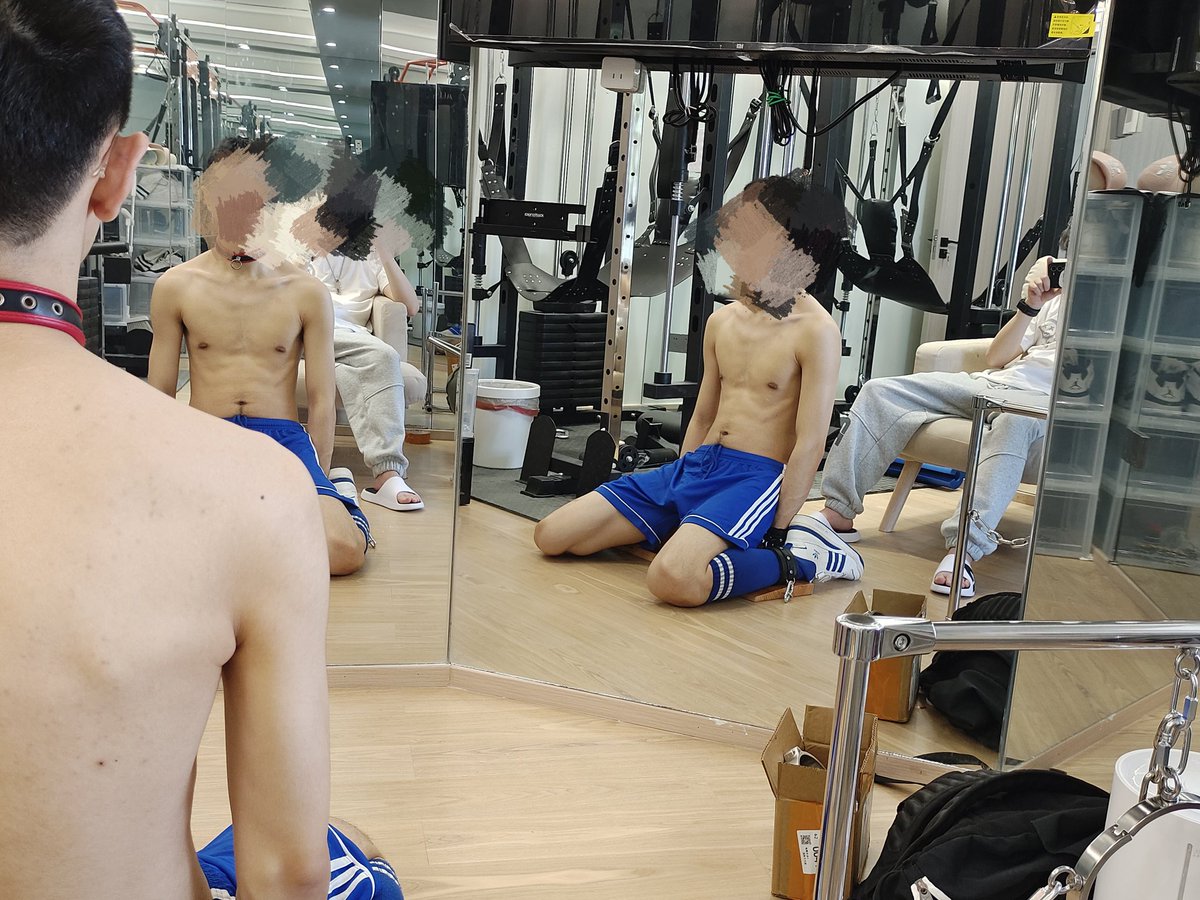 EiBebdh's tweet photo. Looking for white people who can live in China.
Long-term or lifetime https://t.co/B2Q9vvYNfH dog.
Young male. 18-24 years old.
I'll pay for the trip. Can solve the green card.
No need to go to work.
I am responsible for the living expenses.
Raise at home. https://t.co/DOE3xMTGJZ