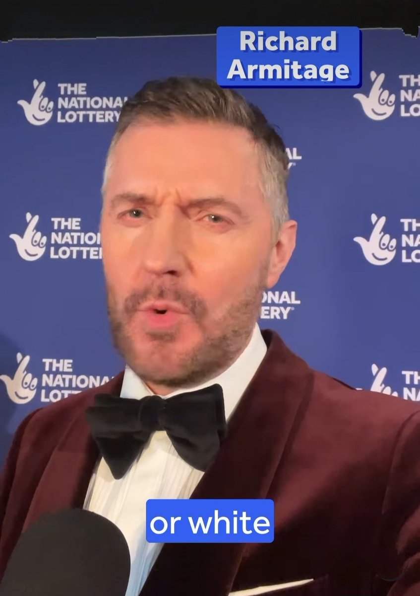 2/ The most ador(k)able 😂
Q: Double cheeseburger🍔🍔 or triple cheeseburger?🍔🍔🍔
RA: Red wine or white wine?🍷🍸

at the National Lottery event