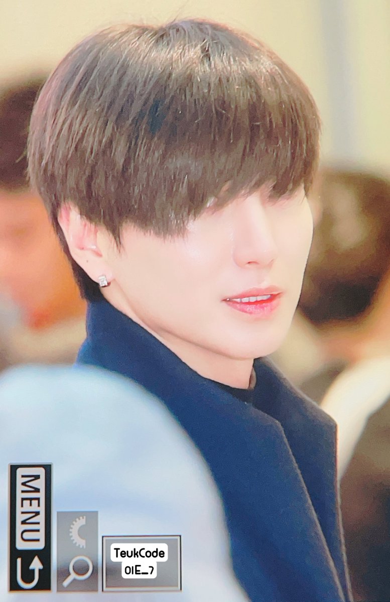 241230 이특 
To Taipei, Taiwan 
<a href="/special1004/">Lee Teuk</a> 
#이특 #leeteuk #superjunior #슈퍼주니어 #イトゥク #利特 #朴正洙 #superjuniorlss