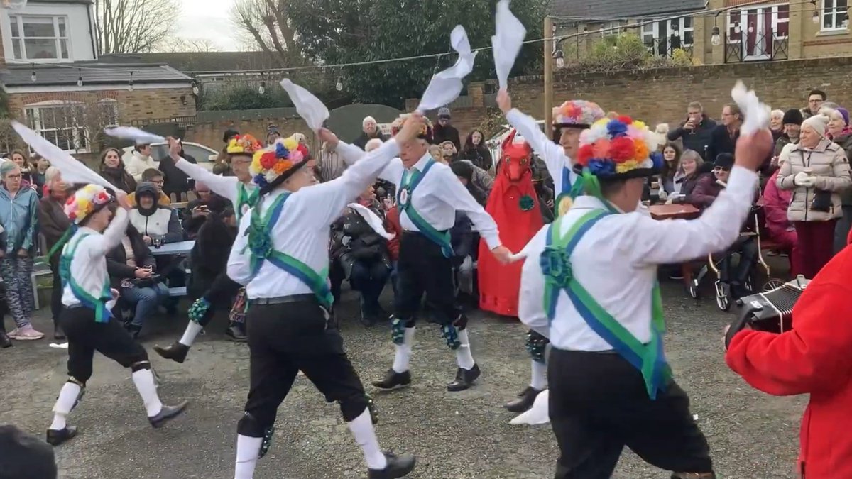 Join us for our #traditional New Year's Day Spectacular to welcome 2025. Dancing from 12.30pm on 1st January 2025 at <a href="/McMullens_pubs/">McMullen's Brewing & Pubs</a> The Wonder, Batley Road, Enfield EN2 0JG.

etcmorrismen.org.uk/nyd

#MorrisDancing #Enfield #NYD2025