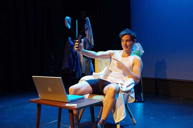 Teatro: "Reiniciando" en La Fundición de #Sevilla (del 9 al 12 de enero) onsevilla.com/reiniciando-fu… <a href="/QjArte/">Qué jArte</a> <a href="/riveraruizb/">Bernardo Rivera</a>