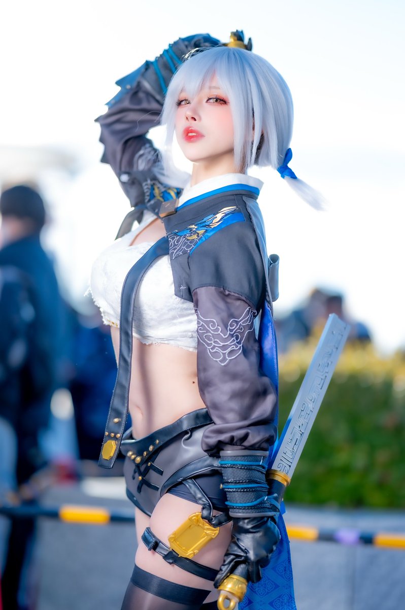 昨日のコスプレは、ビリビリで流行ってる「妃龍心」というオリジナルキャラクターです〜かっこよくてとても好きなんだからコスプレやりました🥹
沢山写真撮ってくれて本当ありがとうございます〜
📷:@teruru_128 https://t.co/cuymVBtwAn
