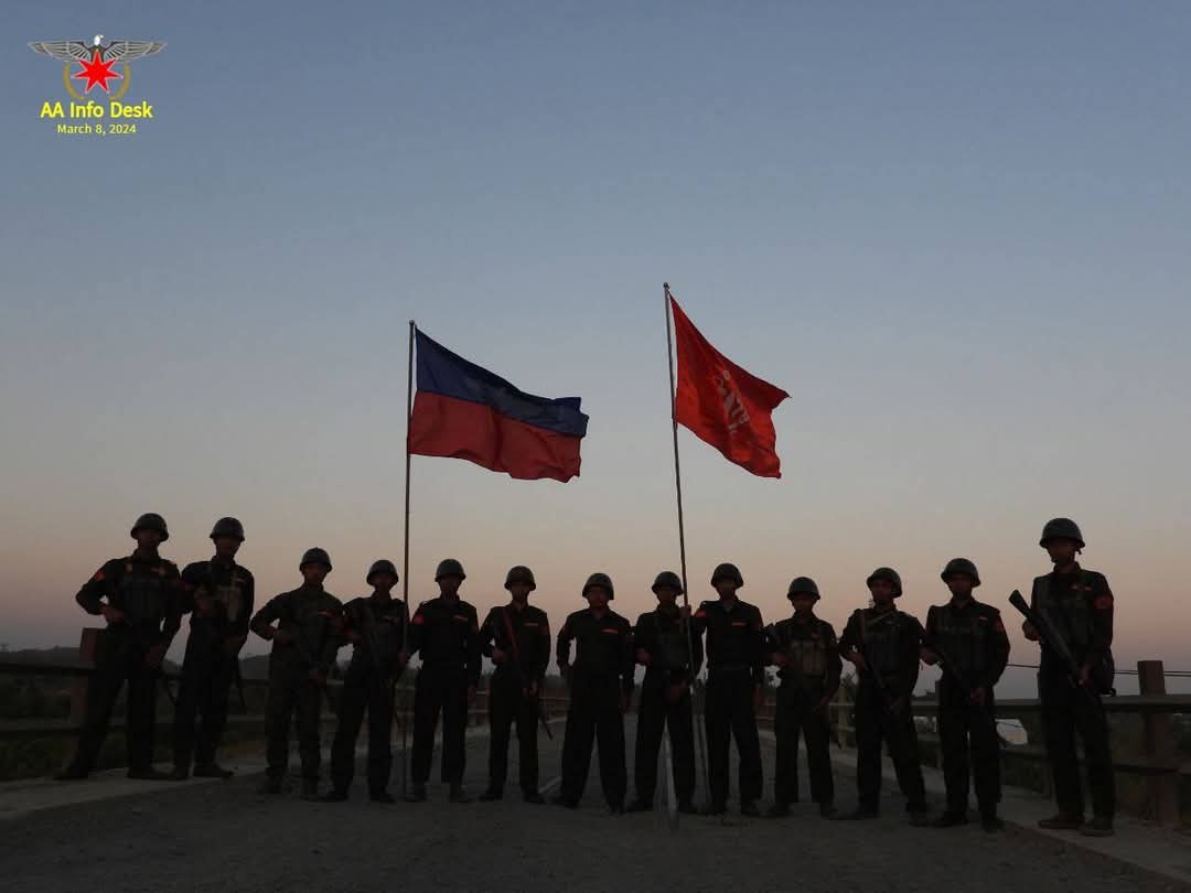 minn_robert's tweet photo. After the AA took over almost all the towns in Rakhine State,around 500 so-called Chinese private security personnel arrived in batches to protect the Chinese Special Economic Zone project in Kyaukphyu, according to @Khithitofficial sources...
(1/2)
#WhatsHappeningInMyanmar https://t.co/vdMXd5EB3r