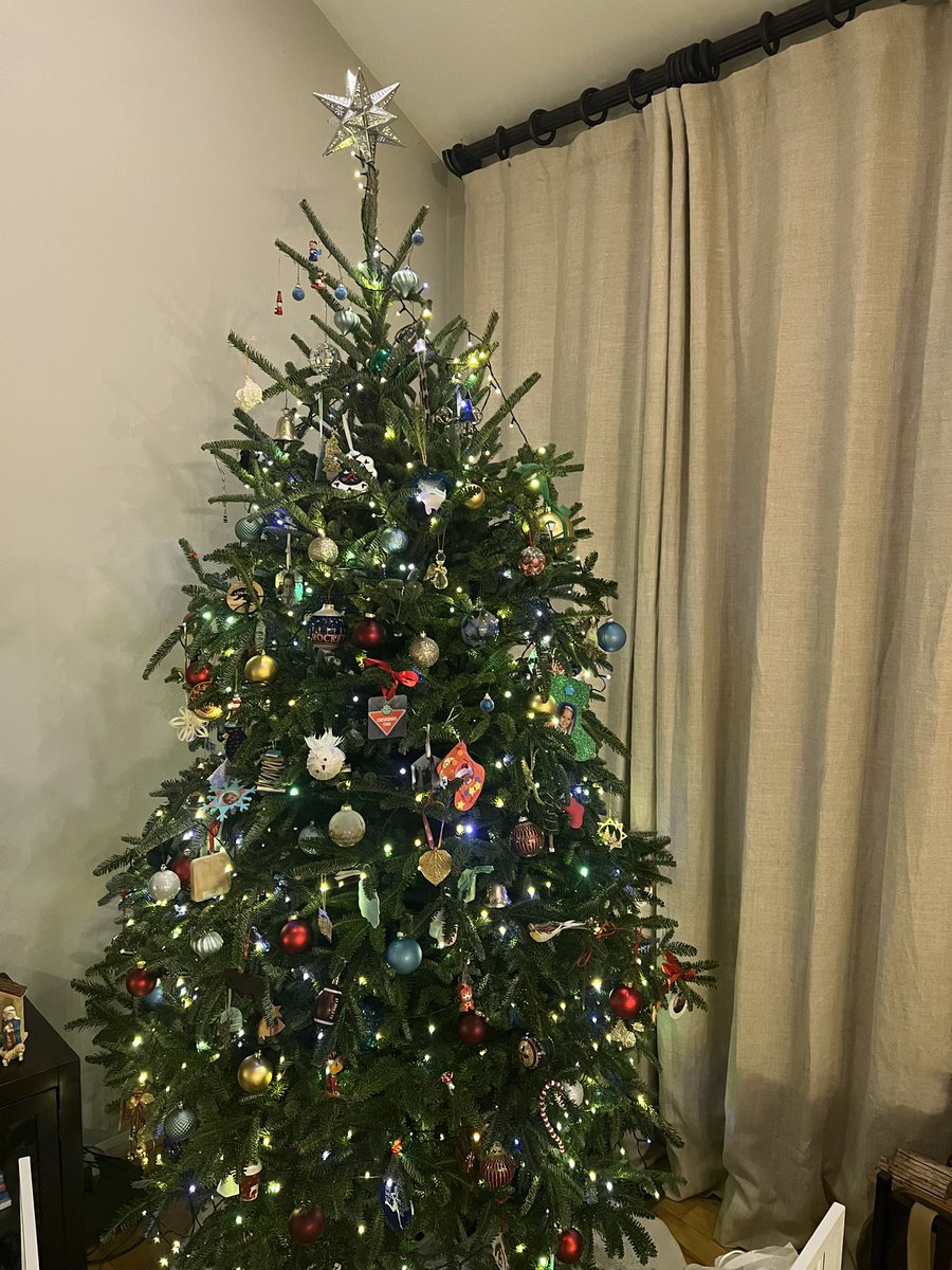 mkonson's tweet photo. After a great trip to
Banff for thanksgiving, I found myself at @CanadianTire a few times finding all kinds of random and useful things. So much so that my wife (who buys commemorative Christmas ornaments every year) gave me this as my ornament this year (made from a CT bag)! https://t.co/MJdruqD2qN