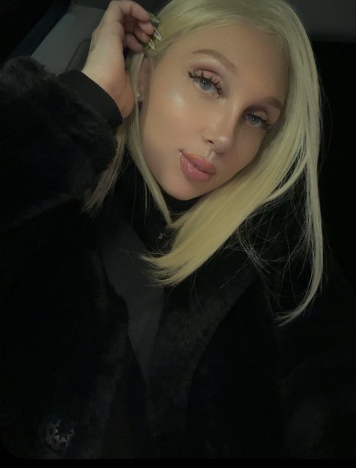 Short hair or long hair? https://t.co/IZtMECfk15