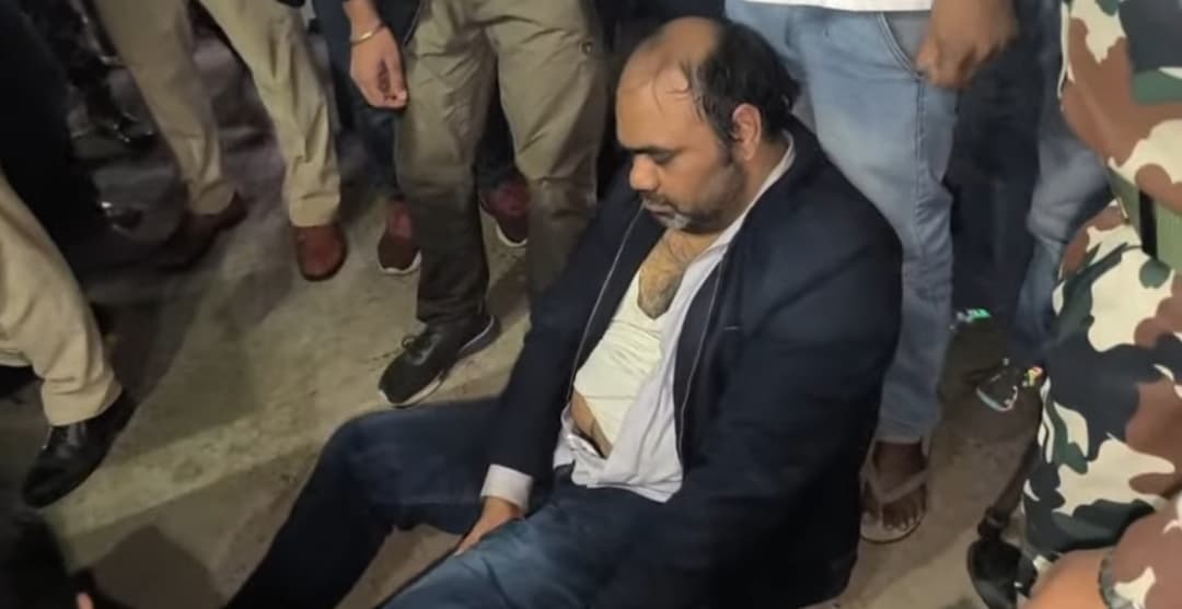 harshitdharmraj's tweet image. If you want to see the future of a country,
 look at its education system. This is the condition of students and teachers in India. 
They are being treated like terrorists.

#BPSCRexamForAll 
#BPSC 
#BPSC_PAPER_LEAK 
#BPSC70th