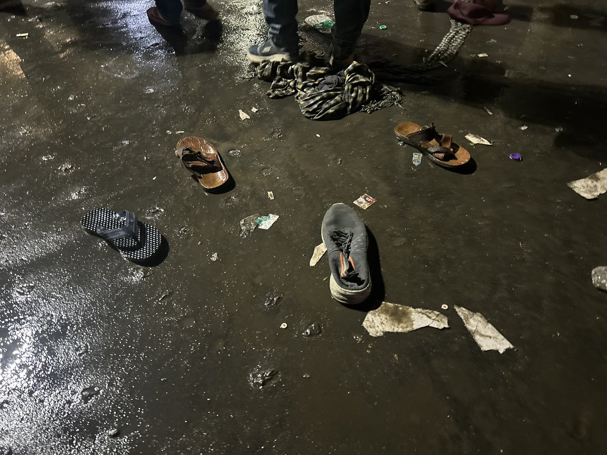 harshitdharmraj's tweet image. If you want to see the future of a country,
 look at its education system. This is the condition of students and teachers in India. 
They are being treated like terrorists.

#BPSCRexamForAll 
#BPSC 
#BPSC_PAPER_LEAK 
#BPSC70th