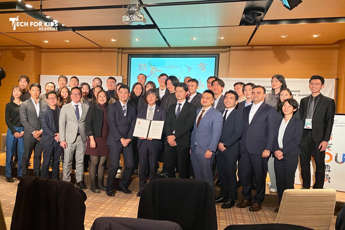 TechforKidsAcad's tweet image. 🇯🇵🚀 Tech for Kids Academy&apos;s Mr. PIDOR Lydet represented Japan at the ASEAN-Japan Future Gen Leaders Summit, driving discussions on decarbonization and circular economy. Impactful collaboration!