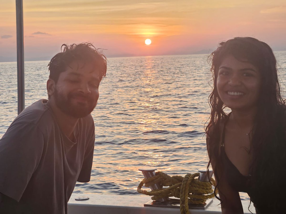 Got a chance to visit the amazing Andamans with family. This is truly a hidden gem! What exquisite clear waters, the pristine flora and fauna and the wonderful Radhanagar Beach (amongst top beaches in Asia).

Kudos to our govt for maintaining the rich natural heritage in Andamans