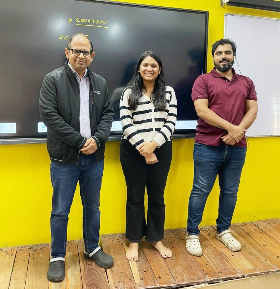 SiddharthGateCS's tweet image. Today, we had the pleasure of meeting our talented student, Soniya Jain, who has achieved remarkable success in her career.
After completing her #M.Tech from IIIT Bangalore, Soniya is currently working at #MathWorks.
#gatecse #igatebhilai
