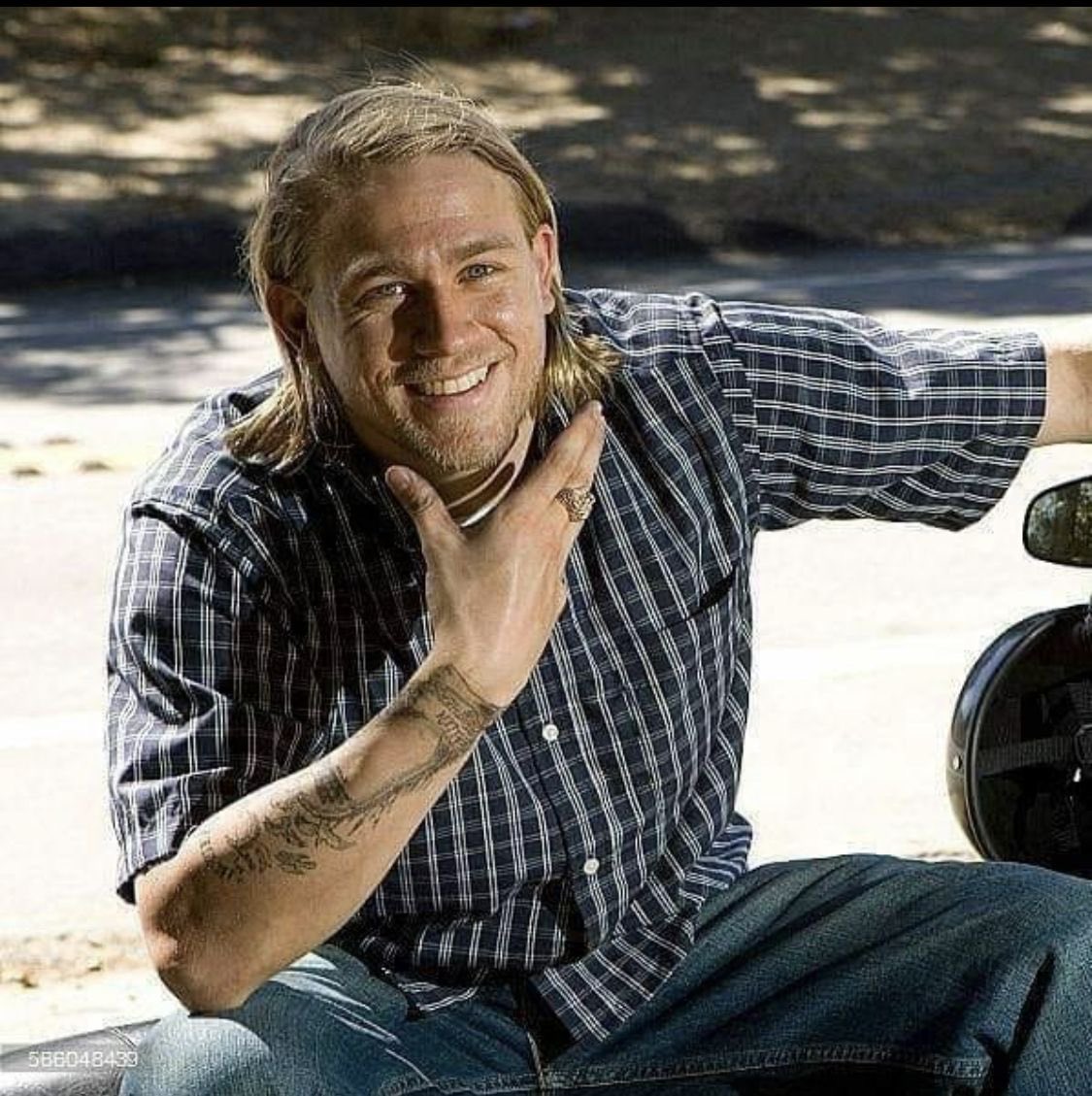 BlueFlamingos7's tweet photo. #CharlieHunnam #jaxteller #bestsmileever 🌞
#charminglife #samcro #redwoodoriginal #soa
#earlyyears #blondeandbeautiful 🥰 #sweet #heartbreaker 💔 #makingofastar 💫 #harley
#bikerider #bestoftimes #menofmayhem 🖤 #jackieboy ❤️‍🔥 https://t.co/ynfKMr2K6T