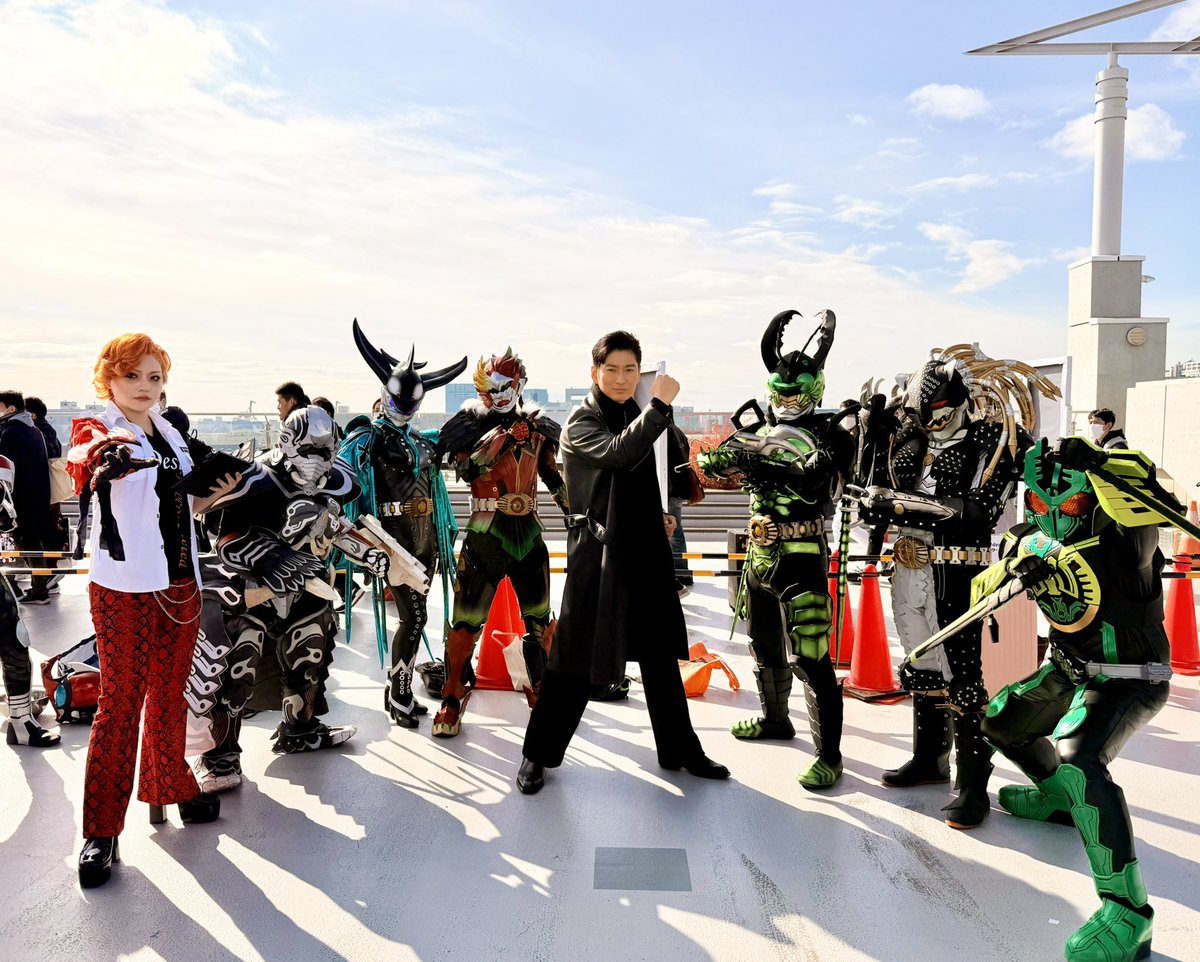 今日は大丈夫かと思って屋上に上がったら昨日よりもっと万事急須でした🥺🔥

#C105 
#コミケット