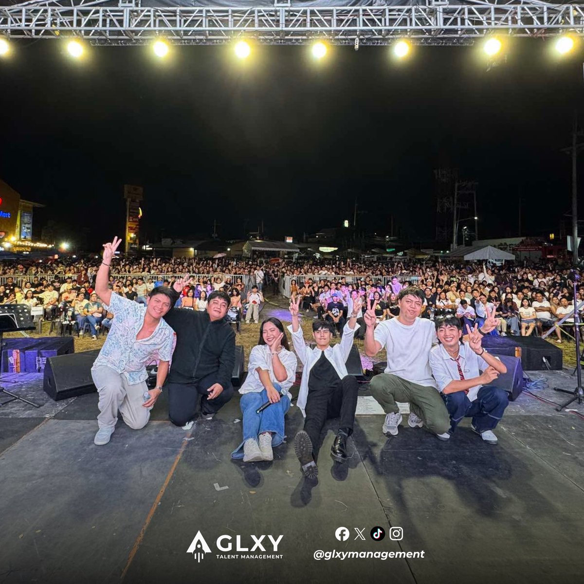 #GLXYartist Leona <a href="/leonamusicph/">Leona Music PH</a> at the Coming Home concert in Plaridel, Bulacan! 🙌

Thank you, Plaridel! 👏