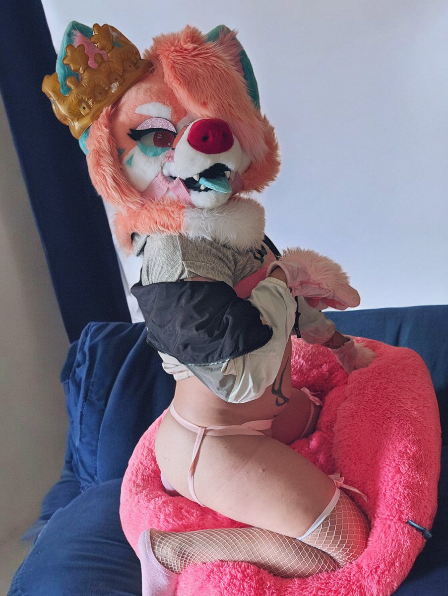 OnixCubbzAD's tweet photo. Say hello to Jade!
She is my new Fursona, and I plan to make some good content with her!
What do you think? https://t.co/1QIjwLo5so
