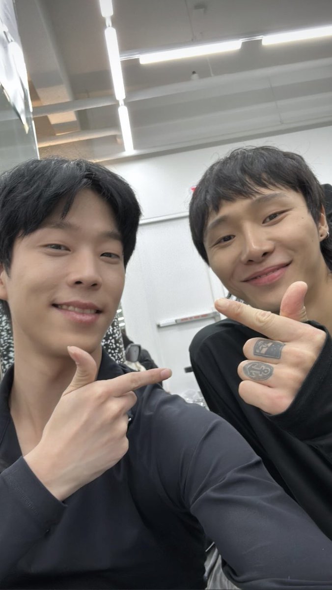 miiiong7's tweet image. 귀여운 거에 환장하는 &amp;gt;_&amp;lt; 사람과
귀여운 편인^^ 사람의 
지속 친목 부탁합니다🙏🙏