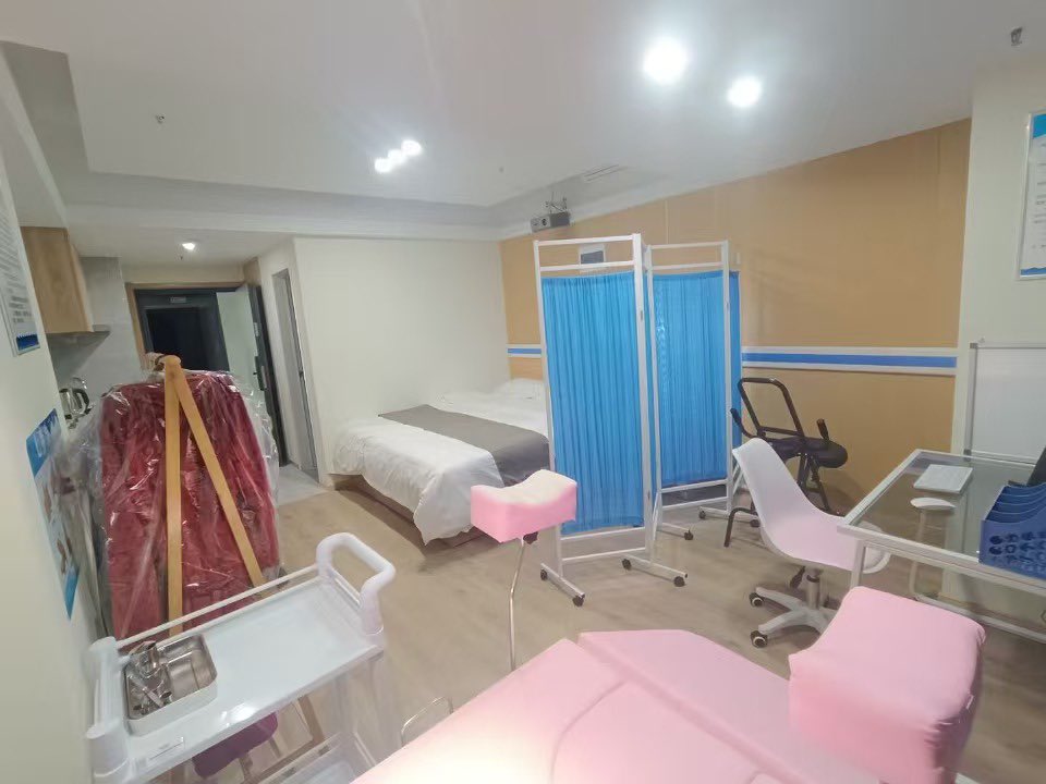 福利姬小妖精（纯玩）分享的黄推图片2 - 网红私拍内容