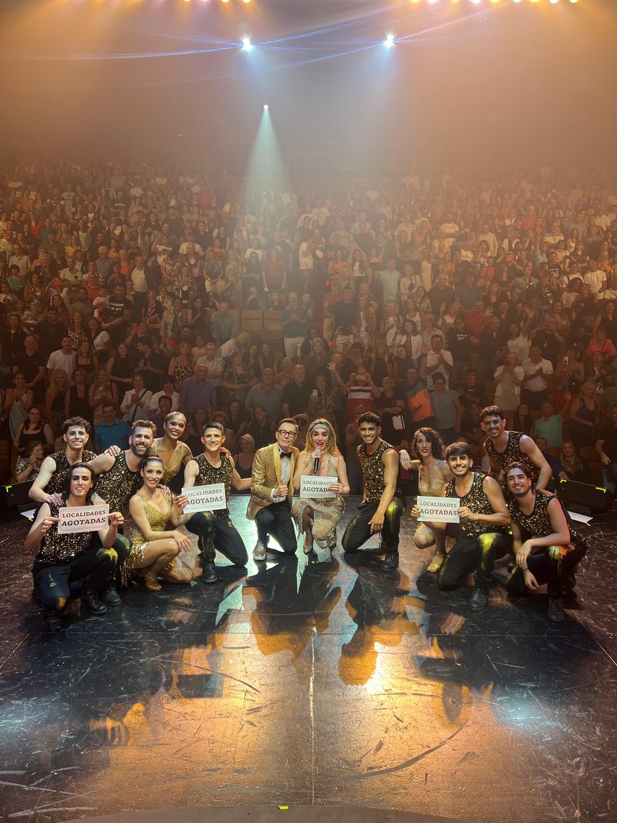 Así cerramos  el año! 🤩
Felices y agradecidos <a href="/fatimaflorez/">Fatima Florez</a>