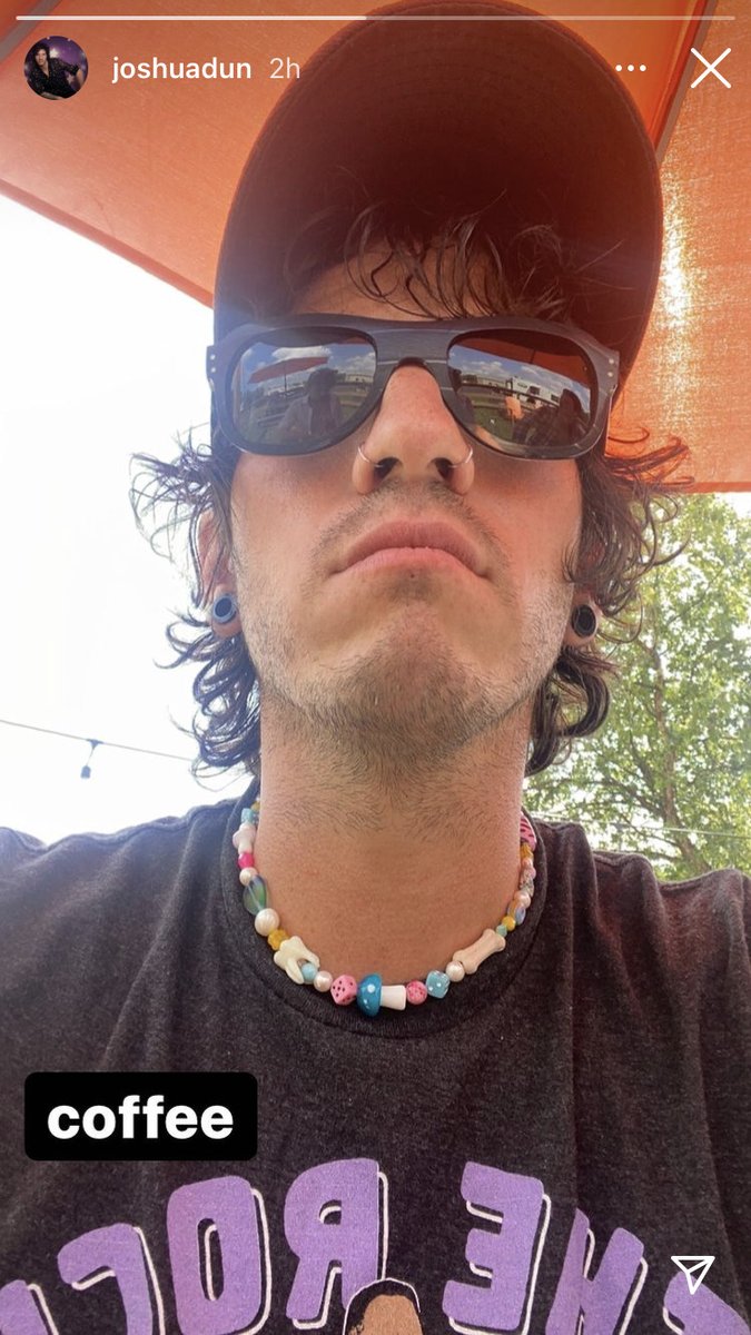 ✩ (@dunhourly) on Twitter photo 