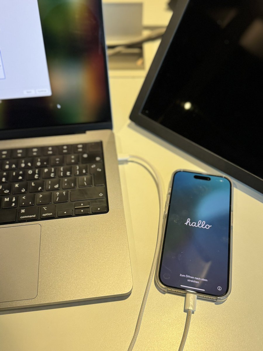 FarahAlmozaini's tweet image. اليوم الثاني من أكاديمية أبل 🌟
#AppleDeveloperAcademy