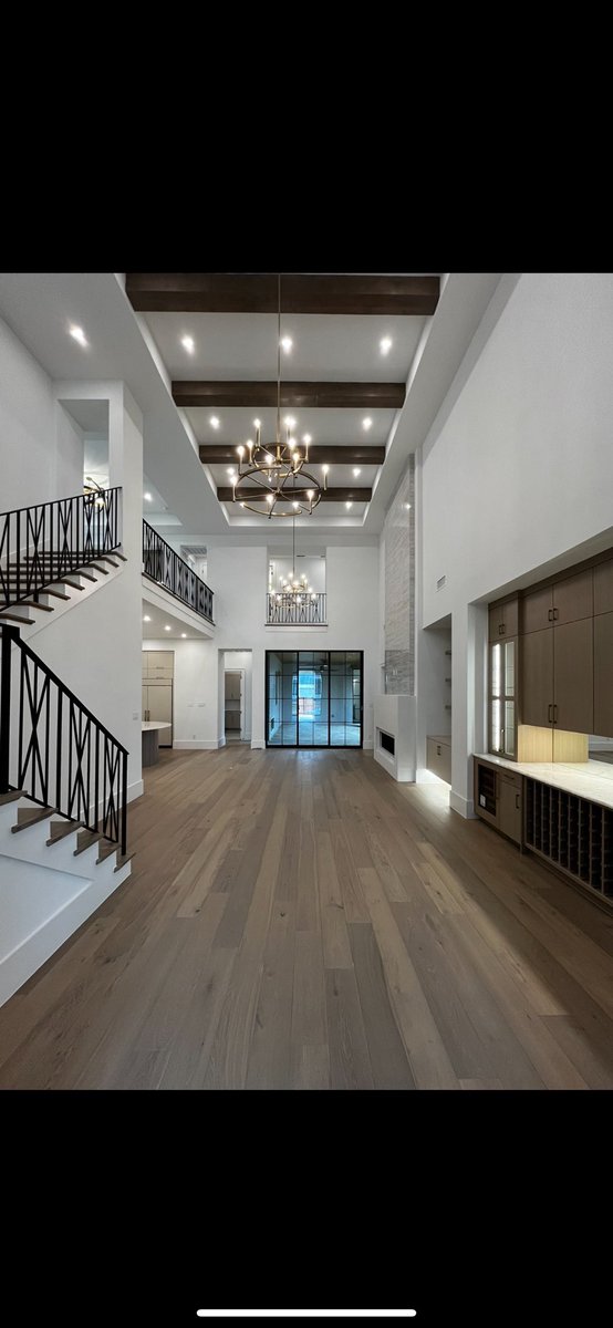 AlexJRealtor's tweet photo. Spacious living 🏡 
DM to purchase your dream home
#dallashomesforsale #dallasrealtor https://t.co/0QHf19xXQi