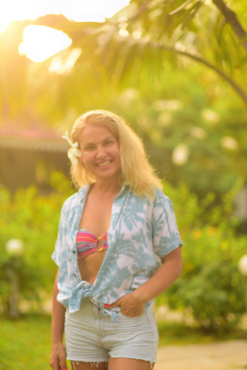 SashasHoliday's tweet photo. Golden sunsets, nature's ambiance, and endless memories at Sasha's Holiday Village 🌅✨ Your Goan paradise awaits! 🏖️🌴

#EscapeToGoa #PureBliss
#SashasHolidayVillage #GoaDiaries #BeachsideRetreat #TravelGoals #TropicalParadise #VacationMode #UnwindAndRelax #NatureVibes #Wander https://t.co/RelORyWrPn