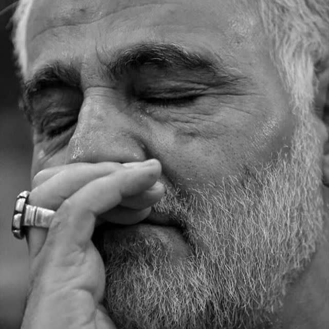 خدایا مرا در زمین و آسمانت‌
محبوب قرار بده‌
#سرباز
#علمدار_مقاومت