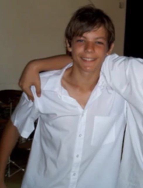 LOUIS WILLIAM TOMLINSON???!!!