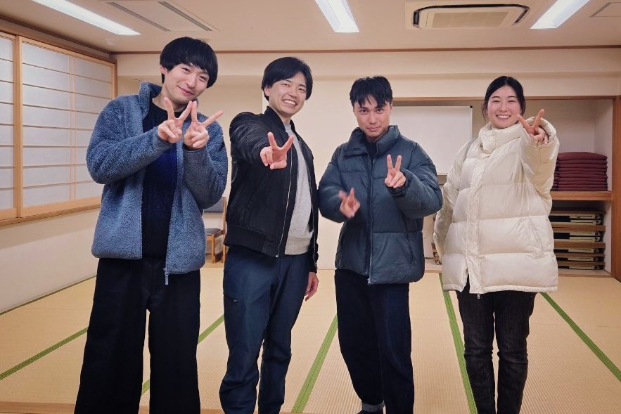 LogLine_ws's tweet photo. 少し前ですが、第二回WS開催しました！
今回はエチュードを中心にやりました！
楽しかった！
みなさんの素敵なところがたくさん見られて、ますます今後が楽しみです！

まだ結成したばかりで手探りですが、来年からより本格的に動きだせるよう準備してますので、ぜひチェックしてください！
(増田) https://t.co/mKW89JpK8C