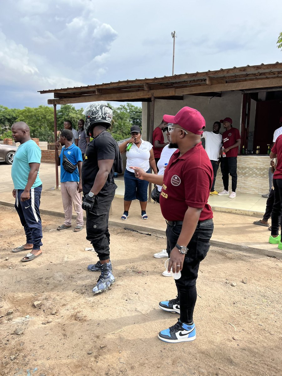 CE Electronics tweet media