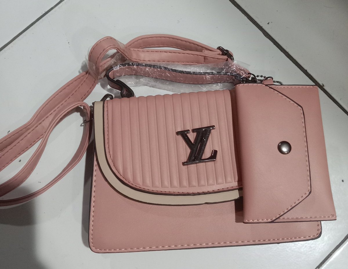 crystalyn tweet media