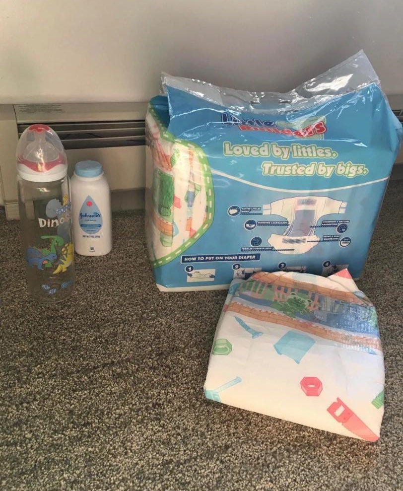 QueenTasha196's tweet image. Need a hot diaper session?