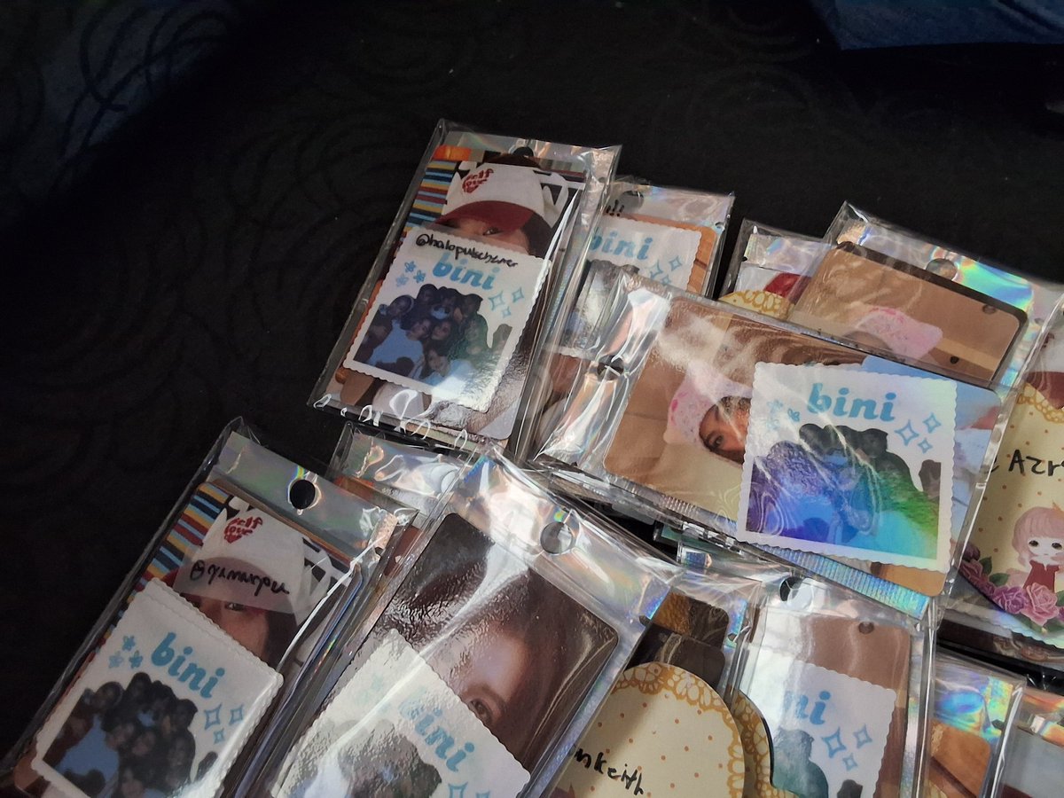 binibentables's tweet photo. wts lfb help rt!
bini beanie collection 
beanie + 2 photocards + 3 stickers
220 php 

available colors:
4 black
2 gray
1 brown

member pcs available:
1 aiah
3 colet
2 mikha
1 stacey

- onhand, ready to ship
- discount if buying 3+ https://t.co/Ae8fLufDuE