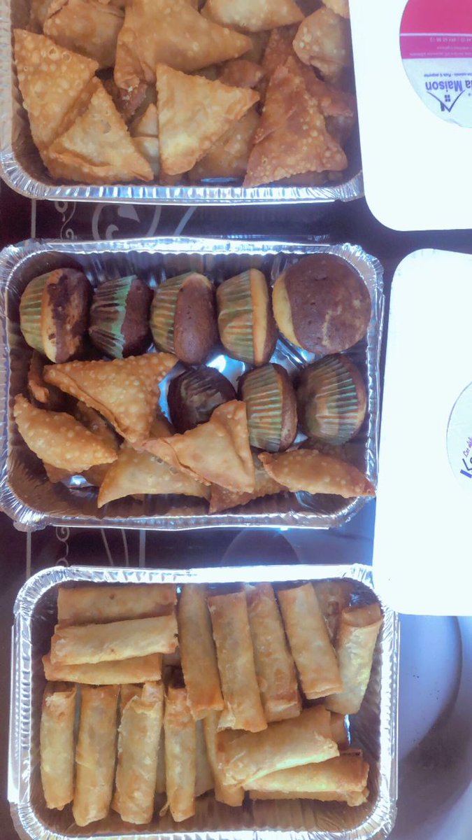 Mme_Bille's tweet photo. Les clients de la dernière minute, réservez maintenant au 696724453
📍Douala
Bonne fête oooh
#promo #cupackes #samoussas #jusdefruits #nems https://t.co/zqQyHJUycO