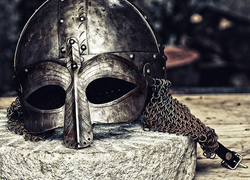 The Mystery Behind the Viking Helmet: Fact or Legend?
Details: myvikinggear.com/the-mystery-be…
The image of a fierce Viking warrior has been synonymous with a horned helmet for centuries. This iconic symbol has graced countless illustrations, movies, and costumes.
