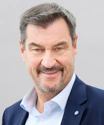 "Hallo, mein Name ist Markus, ich war letztes Jahr öfter im Bierzelt als im Bundesrat.  Nächstes Jahr soll das anders werden. Da gehe ich nicht mehr zum Bundesrat."

82 Mal trat der Bundesrat zusammen, seit Markus Söder im Amt ist – aber nur elfmal liess dieser sich in dem